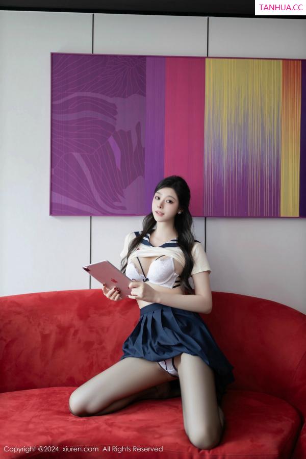 逗逗DouDou  [XiuRen]高清写真图 2024.11.29 No.9530 小逗逗 黑丝美腿第16张图片
